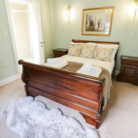 Stewart House * Whitby