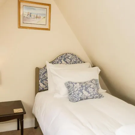 Stewart House Holiday home *