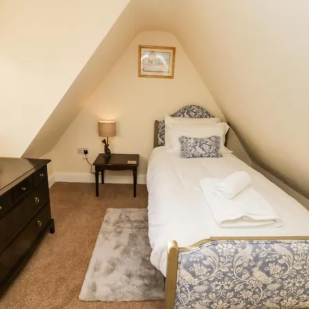 Stewart House Holiday home