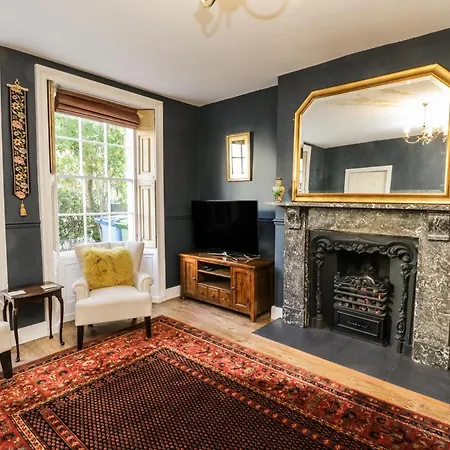 Stewart House Whitby